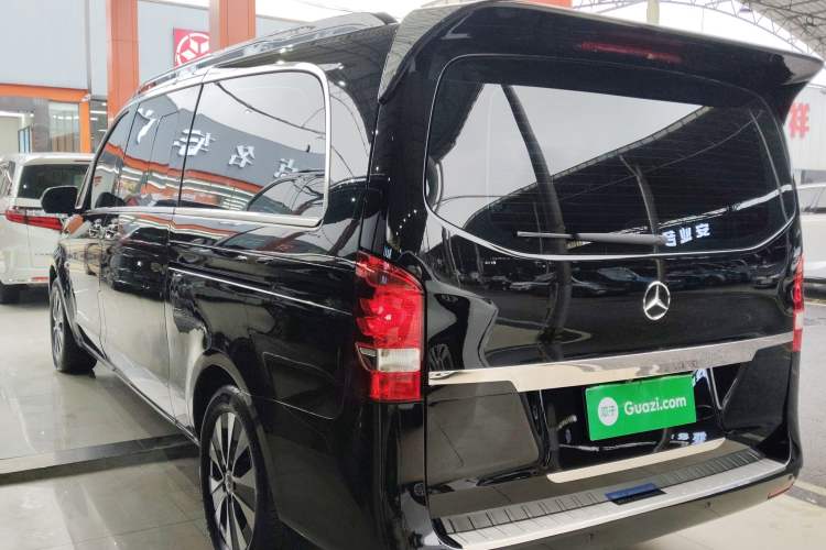 Used Mercedes-Benz Vito 2023 2.0T Business Version 7 Seats Exterior 2