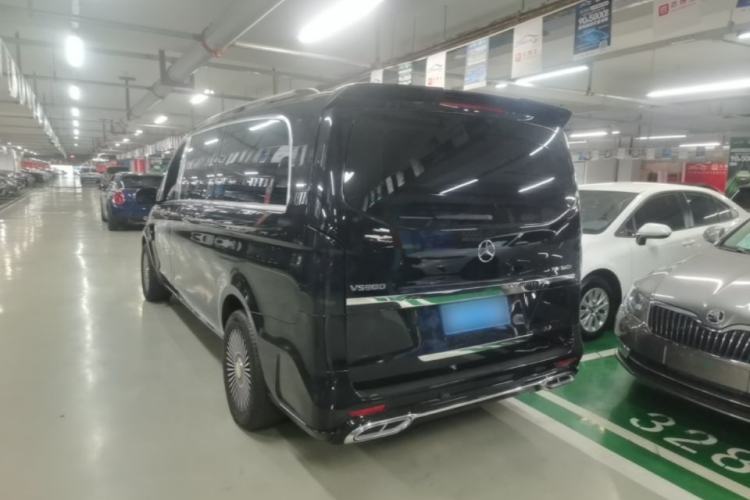 Used Mercedes-Benz Vito 2023 2.0T Elite Version 7 Seats Exterior 2