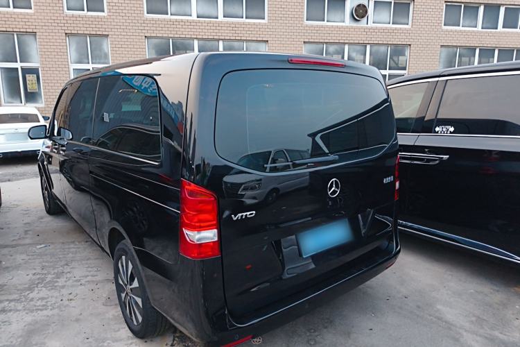 Used Mercedes-Benz Vito 2023 2.0T Business Version 7 Seats Exterior 2