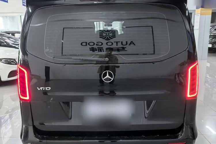 Used Mercedes-Benz Vito 2023 2.0T Business Version 7 Seats Exterior 2