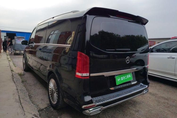 Used Mercedes-Benz Vito 2023 2.0T Elite Version 7 Seats Exterior 3