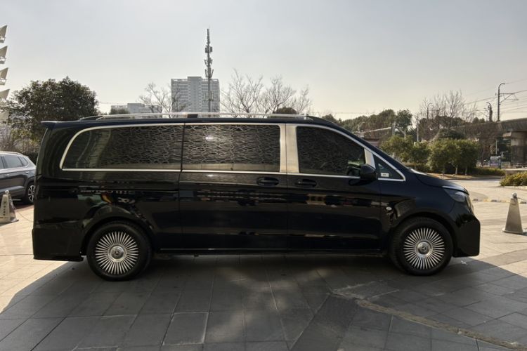 Used Mercedes-Benz Vito 2023 2.0T Business Version 7 Seats Exterior 3