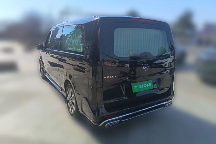 Used Mercedes-Benz Vito 2023 2.0T Elite Version 7 Seats Exterior 3