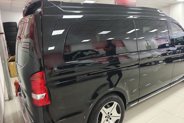 Used Mercedes-Benz Vito 2023 2.0T Business Version 7 Seats Exterior 3