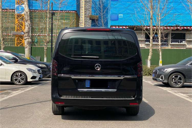 Used Mercedes-Benz Vito 2023 2.0T Elite Version 7 Seats Exterior 4