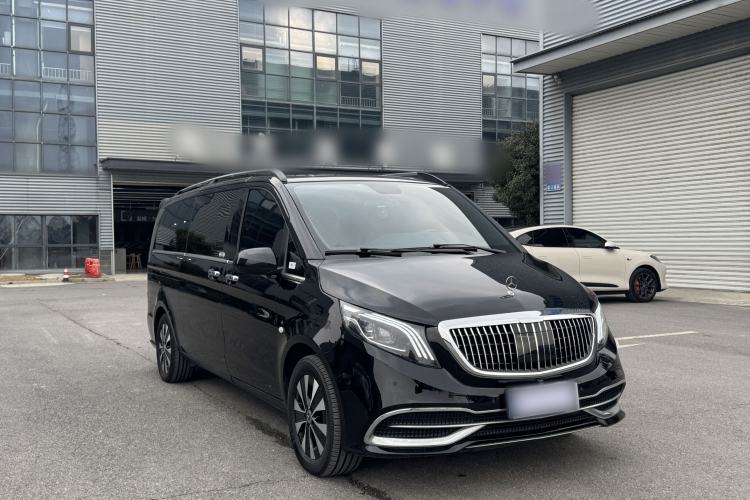 Used Mercedes-Benz Vito 2023 2.0T Elite Version 7 Seats Exterior 4