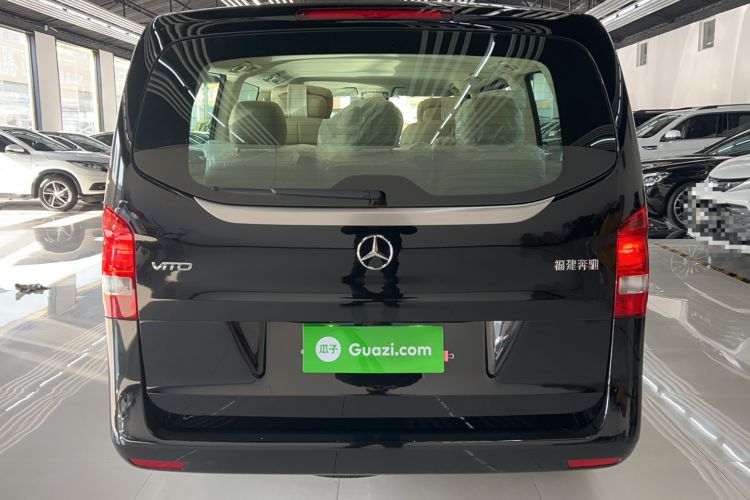 Used Mercedes-Benz Vito 2023 2.0T Elite Version 7 Seats Exterior 4
