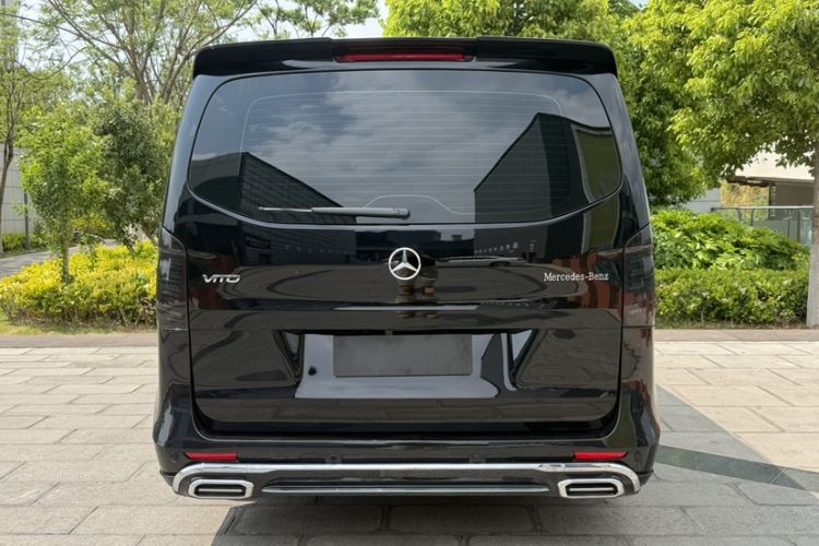 Used Mercedes-Benz Vito 2023 2.0T Elite Version 7 Seats Exterior 5