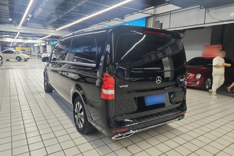 Used Mercedes-Benz Vito 2023 2.0T Elite Version 7 Seats Exterior 6
