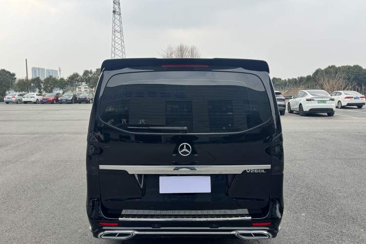 Used Mercedes-Benz Vito 2023 2.0T Elite Version 7 Seats Exterior 7
