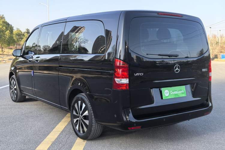 Used Mercedes-Benz Vito 2023 2.0T Business Version 7 Seats Exterior 8