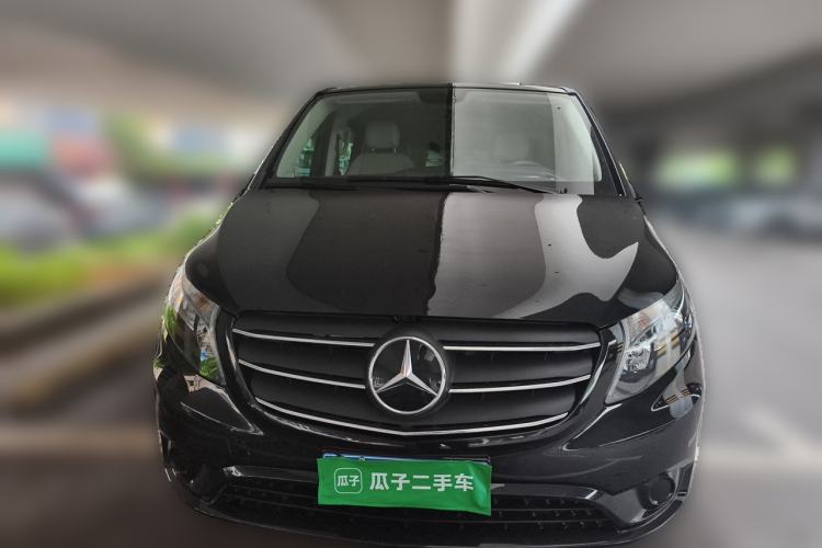 Used Mercedes-Benz Vito 2023 2.0T Elite Version 7 Seats Front