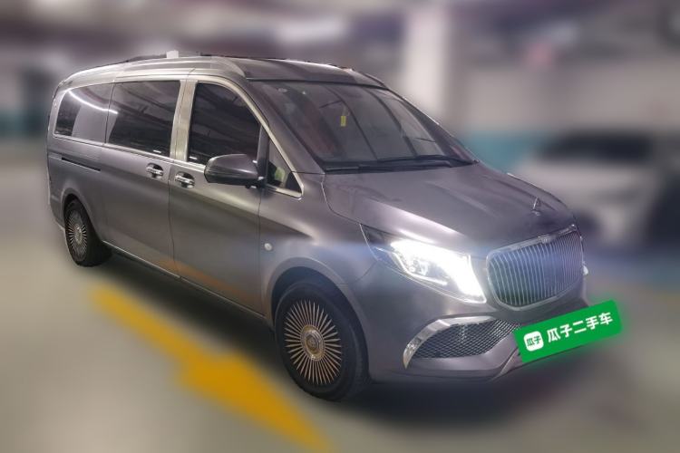 Used Mercedes-Benz Vito 2023 2.0T Business Version 7 Seats Front Right 45 Deg
