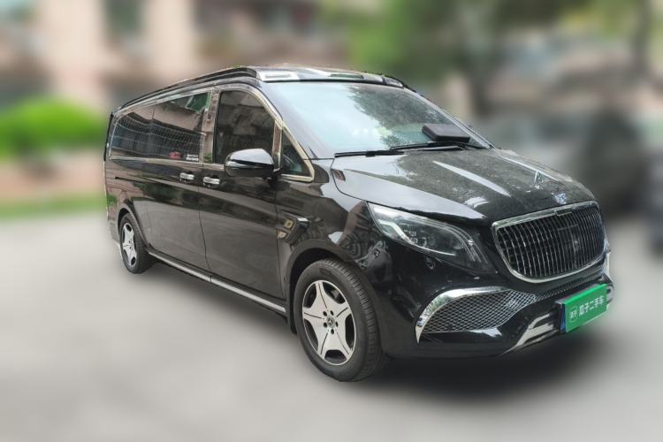 Used Mercedes-Benz Vito 2023 2.0T Business Version 7 Seats Front Right 45 Deg