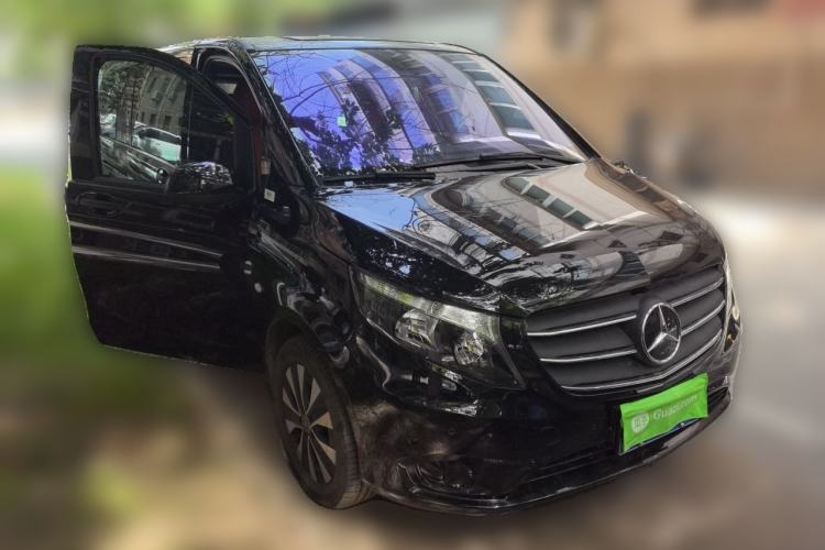 Used Mercedes-Benz Vito 2023 2.0T Business Version 7 Seats Front Right 45 Deg