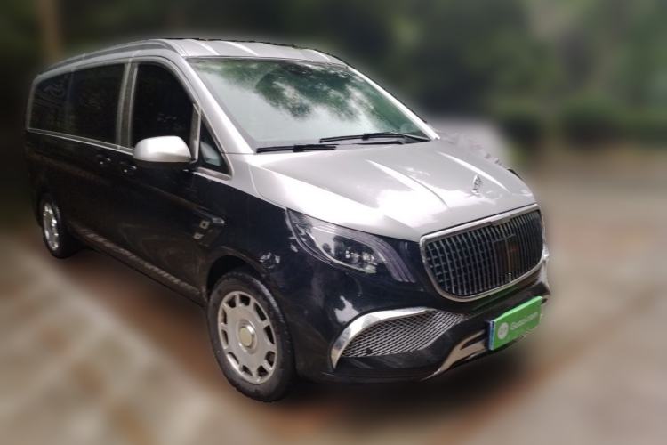 Used Mercedes-Benz Vito 2023 2.0T Elite Version 7 Seats Front Right 45 Deg