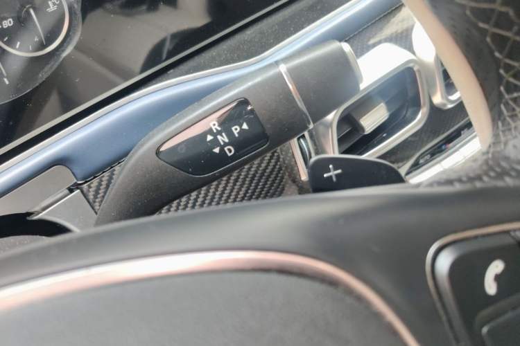 Used Mercedes-Benz Vito 2023 2.0T Business Version 7 Seats Gear Lever