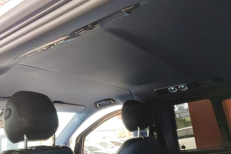 Used Mercedes-Benz Vito 2023 2.0T Business Version 7 Seats Headliner
