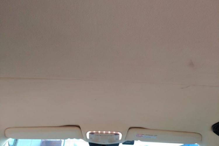 Used Mercedes-Benz Vito 2023 2.0T Elite Version 7 Seats Headliner