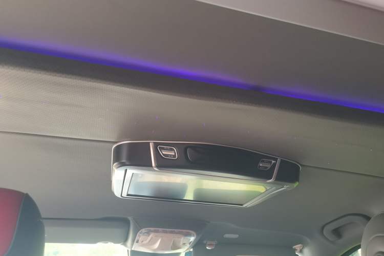 Used Mercedes-Benz Vito 2023 2.0T Business Version 7 Seats Headliner