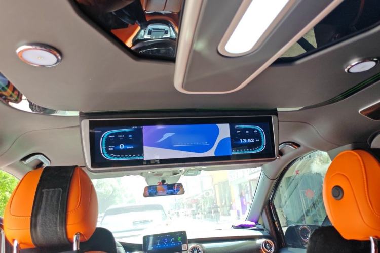Used Mercedes-Benz Vito 2023 2.0T Business Version 7 Seats Headliner