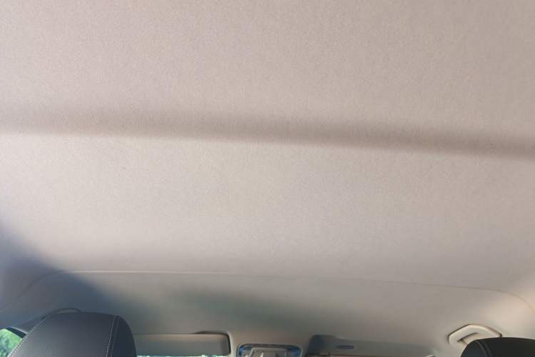 Used Mercedes-Benz Vito 2023 2.0T Business Version 7 Seats Headliner