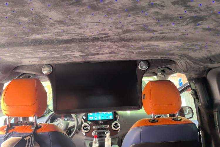 Used Mercedes-Benz Vito 2023 2.0T Business Version 7 Seats Headliner