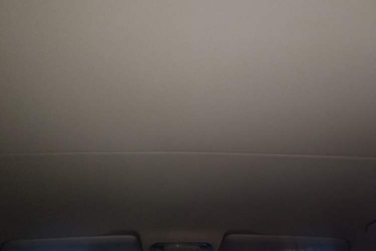 Used Mercedes-Benz Vito 2023 2.0T Elite Version 7 Seats Headliner