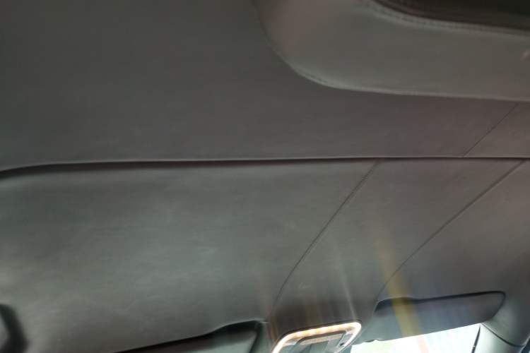 Used Mercedes-Benz Vito  Headliner