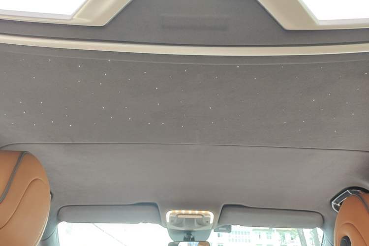 Used Mercedes-Benz Vito 2023 2.0T Business Version 7 Seats Headliner