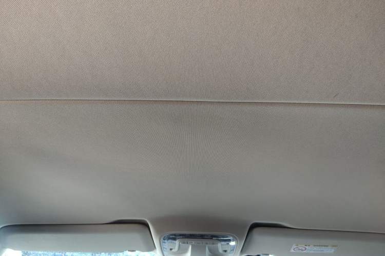 Used Mercedes-Benz Vito 2023 2.0T Business Version 9 Seats Headliner