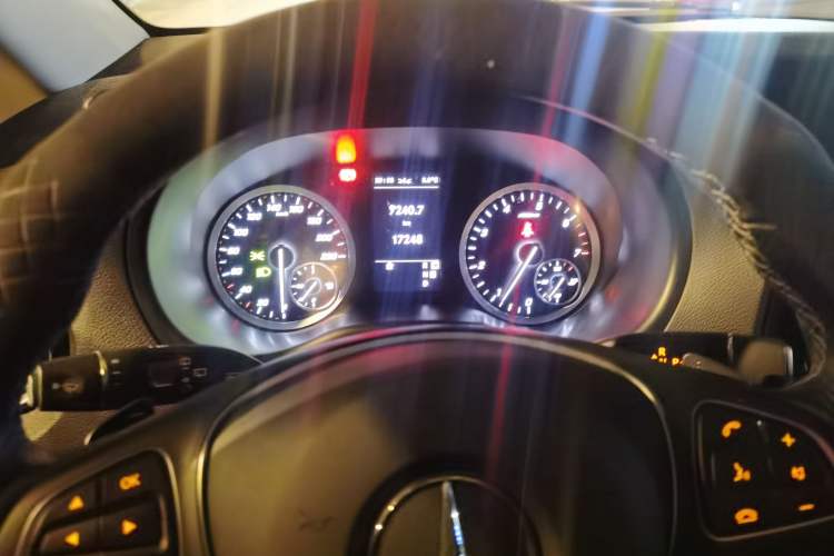 Used Mercedes-Benz Vito 2023 2.0T Business Version 7 Seats Instrument Cluster