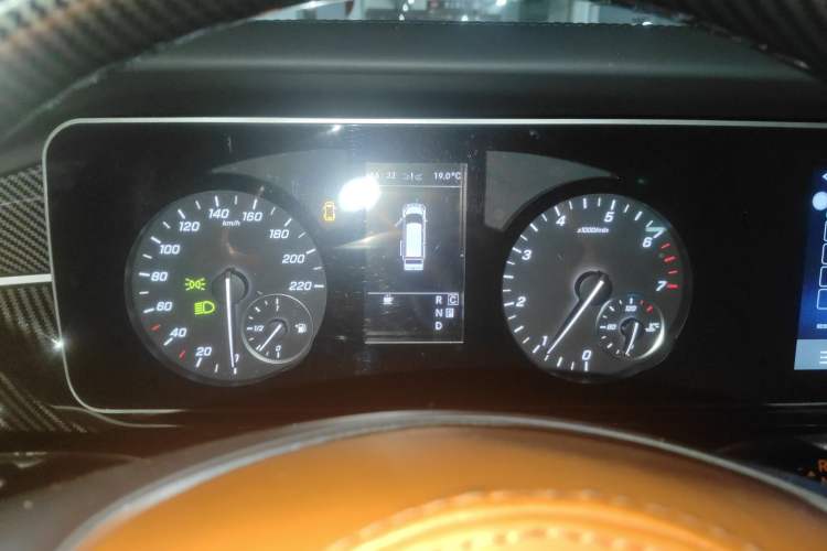 Used Mercedes-Benz Vito 2023 2.0T Business Version 7 Seats Instrument Cluster