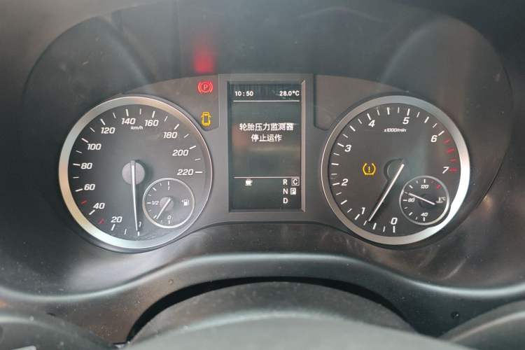 Used Mercedes-Benz Vito 2023 2.0T Business Version 7 Seats Instrument Cluster
