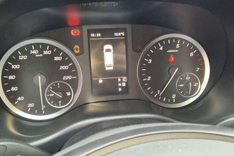 Used Mercedes-Benz Vito 2023 2.0T Elite Version 7 Seats Instrument Cluster