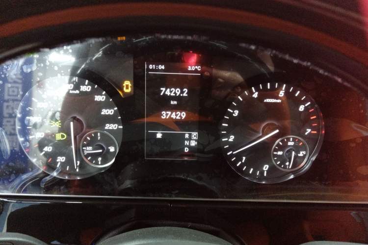 Used Mercedes-Benz Vito 2023 2.0T Elite Version 7 Seats Instrument Cluster