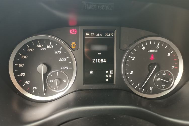 Used Mercedes-Benz Vito 2023 2.0T Business Version 7 Seats Instrument Cluster