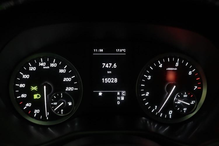 Used Mercedes-Benz Vito 2023 2.0T Elite Version 7 Seats Instrument Cluster