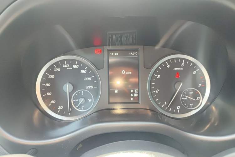 Used Mercedes-Benz Vito 2023 2.0T Business Version 7 Seats Instrument Cluster