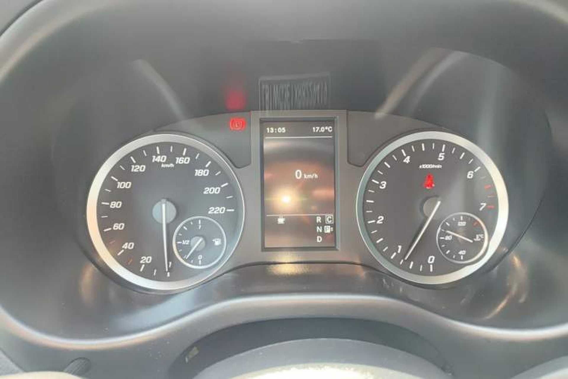 Used Mercedes-Benz Vito 2023 2.0T Business Version 7 Seats Instrument Cluster
