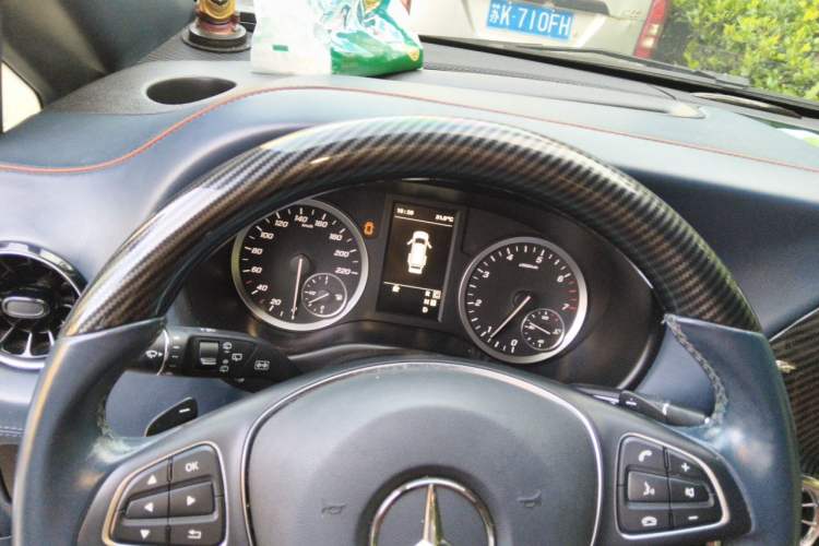 Used Mercedes-Benz Vito 2023 2.0T Business Version 7 Seats Instrument Cluster