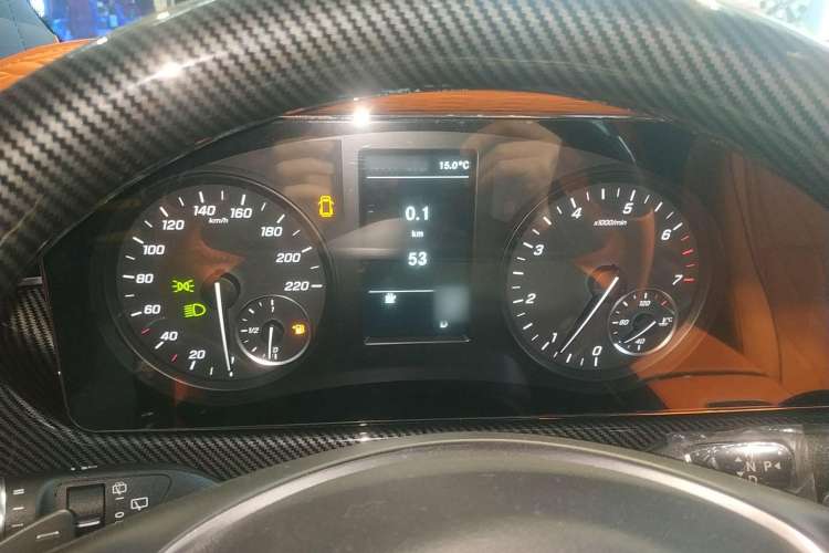 Used Mercedes-Benz Vito 2023 2.0T Business Version 7 Seats Instrument Cluster