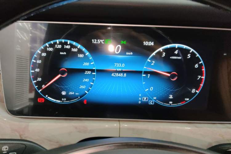 Used Mercedes-Benz Vito 2023 2.0T Business Version 7 Seats Instrument Cluster