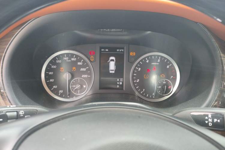 Used Mercedes-Benz Vito 2023 2.0T Business Version 7 Seats Instrument Cluster