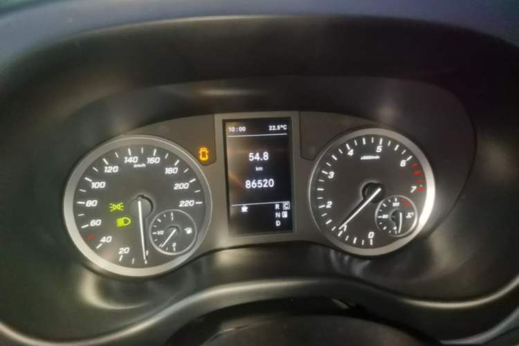 Used Mercedes-Benz Vito 2023 2.0T Elite Version 7 Seats Instrument Cluster