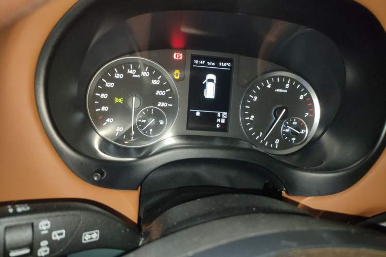 Used Mercedes-Benz Vito 2023 2.0T Business Version 7 Seats Instrument Cluster