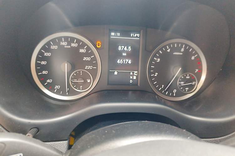 Used Mercedes-Benz Vito 2023 2.0T Elite Version 7 Seats Instrument Cluster
