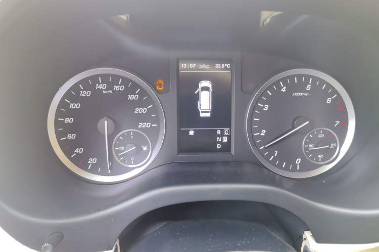 Used Mercedes-Benz Vito 2023 2.0T Business Version 7 Seats Instrument Cluster
