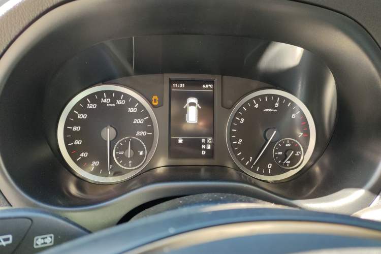 Used Mercedes-Benz Vito 2023 2.0T Business Version 7 Seats Instrument Cluster