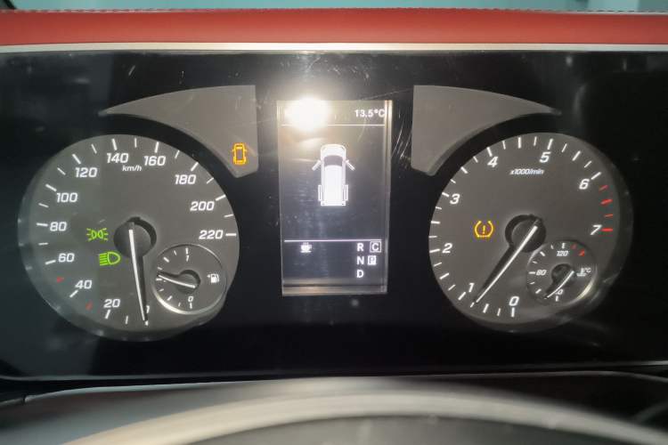 Used Mercedes-Benz Vito 2023 2.0T Elite Version 7 Seats Instrument Cluster